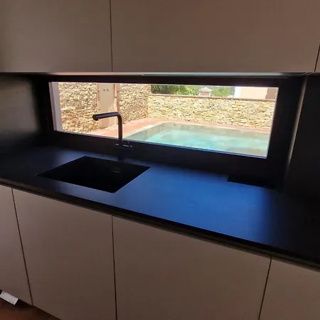 וילה Deluxe Silhouse *