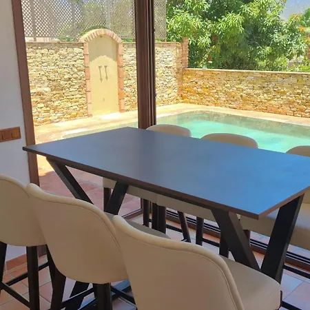 Deluxe Silhouse *
