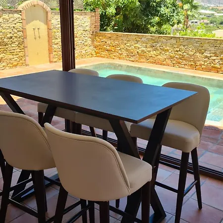 Villa Deluxe Silhouse *