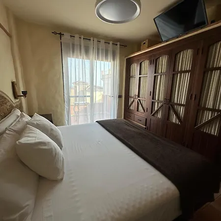 Deluxe Silhouse * Nerja