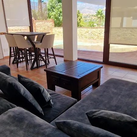 Deluxe Silhouse Villa Nerja