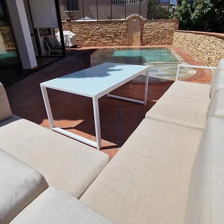 Deluxe Silhouse *