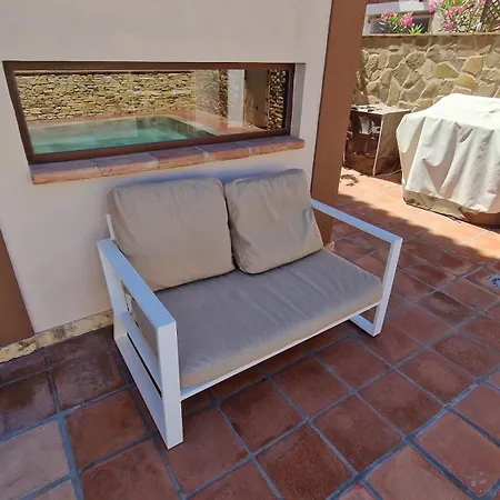 Deluxe Silhouse Nerja